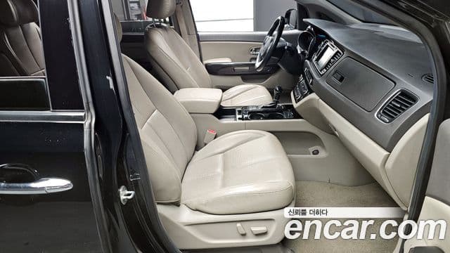 Kia All New Carnival President, 2016 10