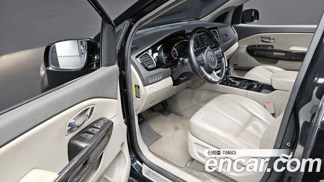 Kia All New Carnival President, 2016 12