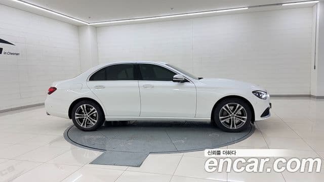 Mercedes-Benz E-класс W213 Avantgarde, 2022 6