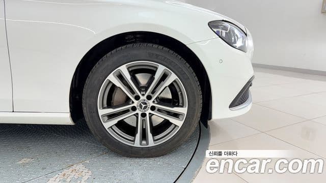 Mercedes-Benz E-класс W213 Avantgarde, 2022 9