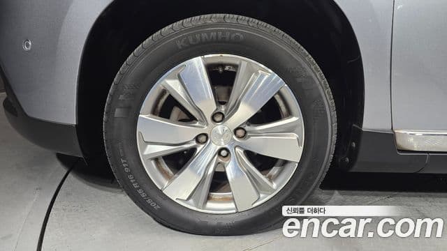 Peugeot 2008 1.6 e-HDi Felline L, 2015 все фото