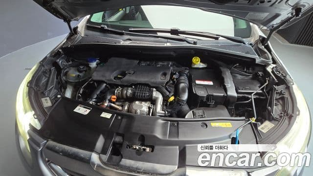 Peugeot 2008 1.6 e-HDi Felline L, 2015 6