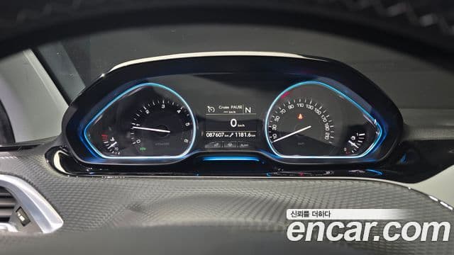 Peugeot 2008 1.6 e-HDi Felline L, 2015 8