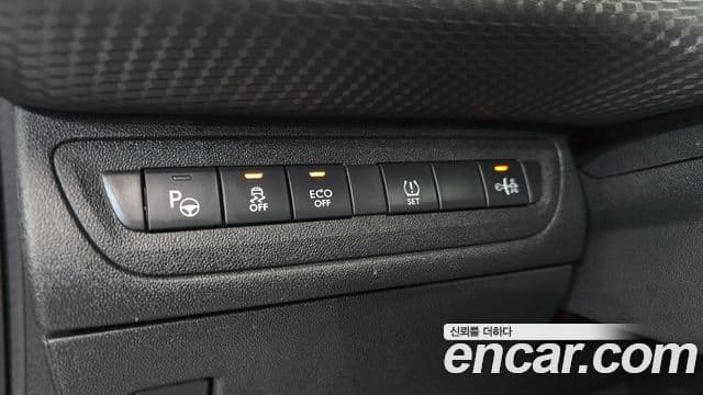 Peugeot 2008 1.6 e-HDi Felline L, 2015 18