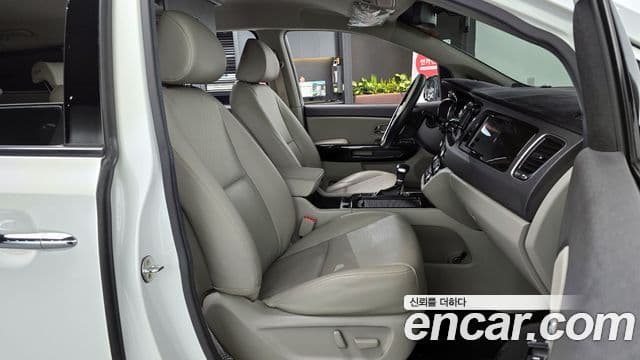 Kia All New Carnival Prestige, 2017 10