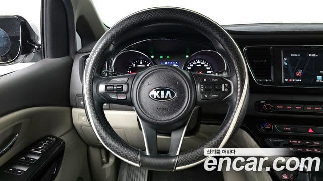 Kia All New Carnival Prestige, 2017 13