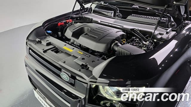 Land Rover Defender (L663) 110 P400 X, 2025 6