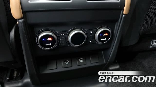 Land Rover Defender (L663) 110 P400 X, 2025 17