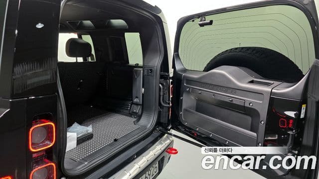 Land Rover Defender (L663) 110 P400 X, 2025 20