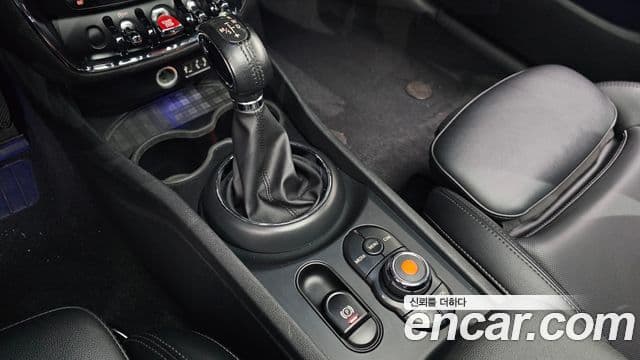 Mini Cooper 클럽맨 2세대, 2018 9