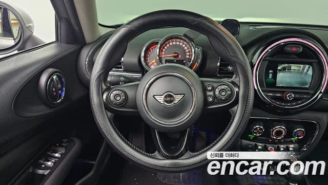 Mini Cooper 클럽맨 2세대, 2018 13