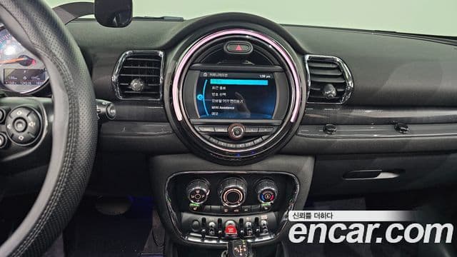 Mini Cooper 클럽맨 2세대, 2018 14