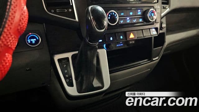 Hyundai 쏠라티 Deluxe, 2018 9