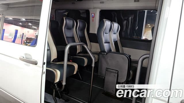 Hyundai 쏠라티 Deluxe, 2018 11