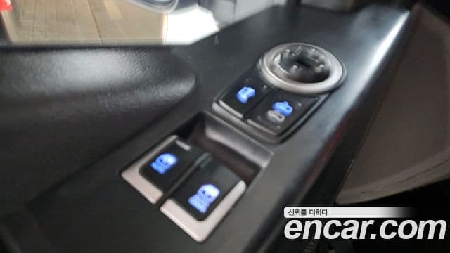 Hyundai 쏠라티 Deluxe, 2018 14