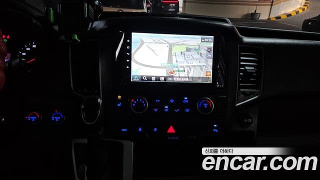 Hyundai 쏠라티 Deluxe, 2018 20