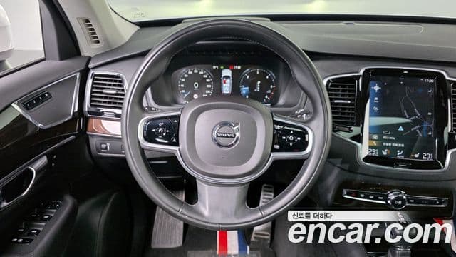Volvo XC90 2세대 D5 Momentum, 2019 13