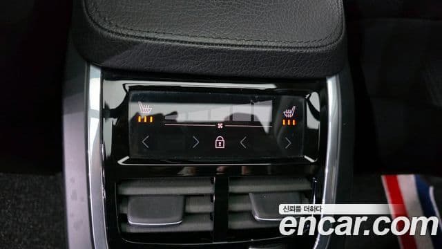 Volvo XC90 2세대 D5 Momentum, 2019 17