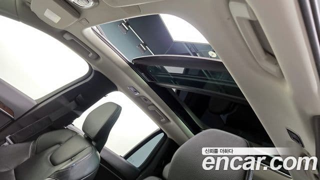 Volvo XC90 2세대 D5 Momentum, 2019 18