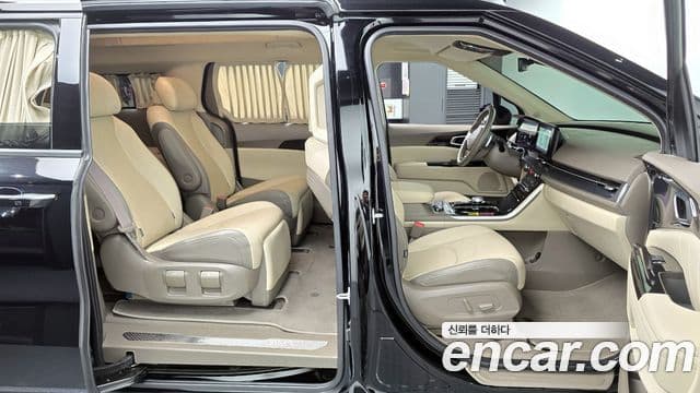 Kia Carnival 4세대 Signature, 2023 10