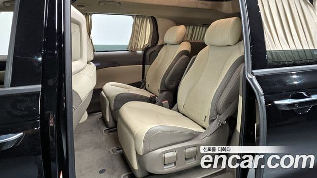 Kia Carnival 4세대 Signature, 2023 12