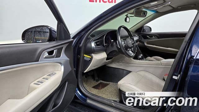 Genesis G70 Elite, 2019 11