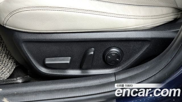 Genesis G70 Elite, 2019 18