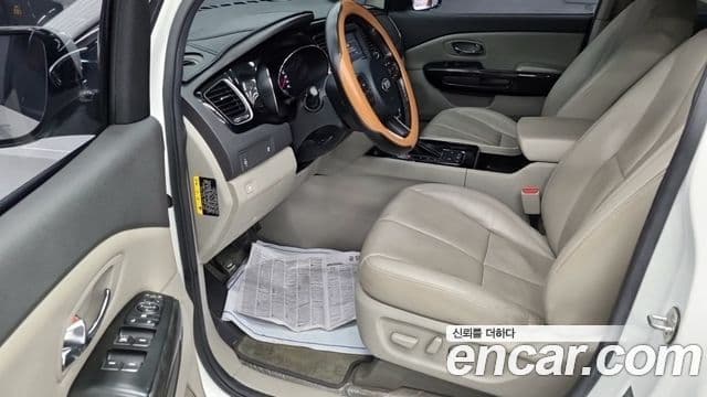 Kia All New Carnival VIP, 2017 10