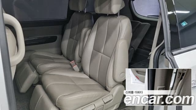 Kia All New Carnival VIP, 2017 11