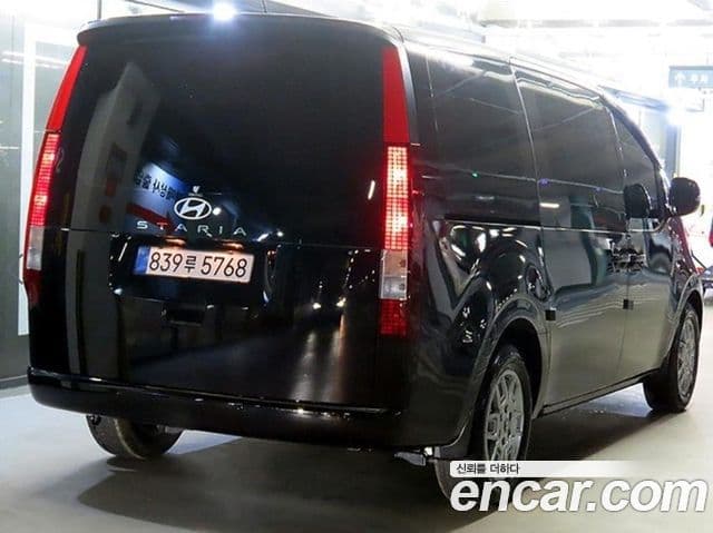 Hyundai Staria Modern, 2025 4