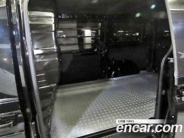 Hyundai Staria Modern, 2025 7