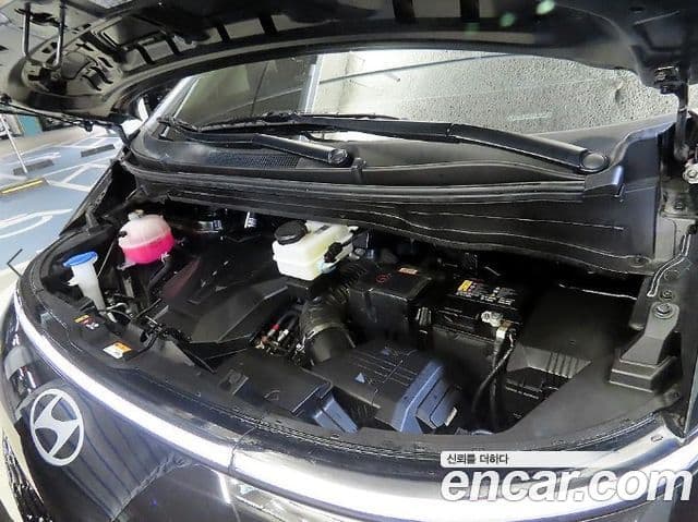 Hyundai Staria Modern, 2025 19