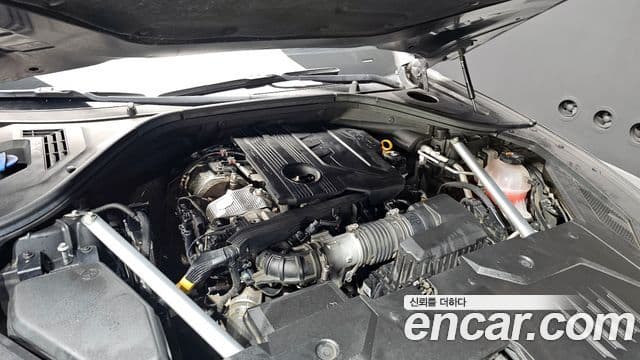 Genesis GV70, 2021 6