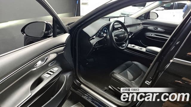 Genesis GV70, 2021 10