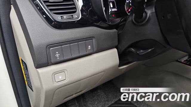 Kia All New Carnival Prestige, 2016 13