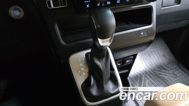 Hyundai Staria Modern, 2022 9