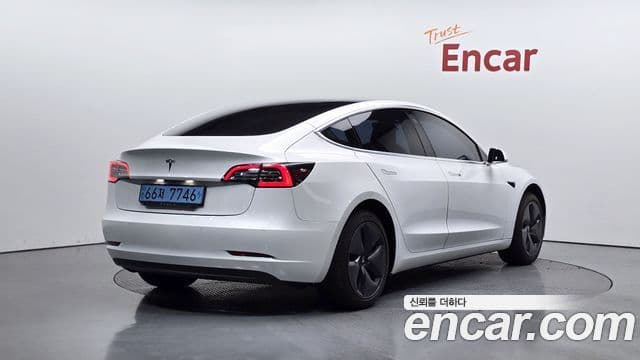 Tesla модель 3 Standard Range Plus RWD, 2020 2