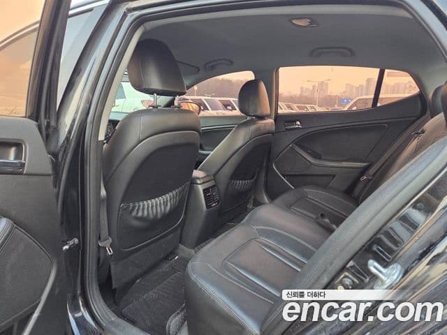 Kia K5 2.0 Deluxe, 2011 8