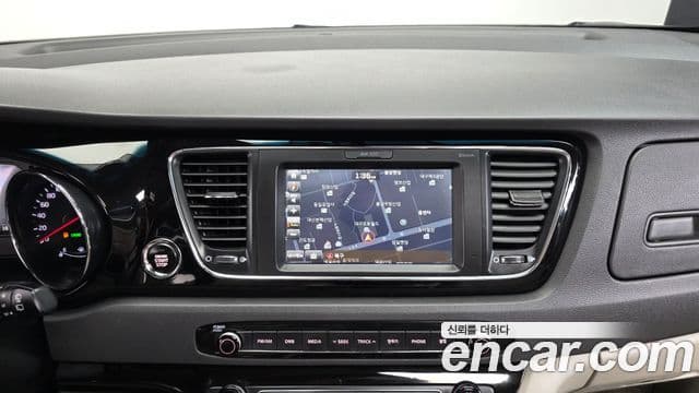 Kia All New Carnival Noblesse, 2017 16