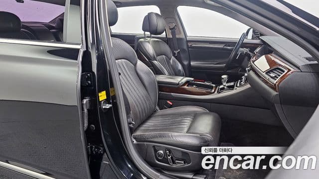 Genesis EQ900 Prestige, 2016 10