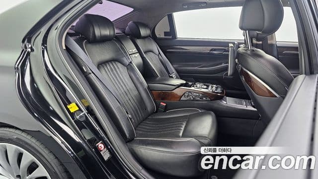 Genesis EQ900 Prestige, 2016 12