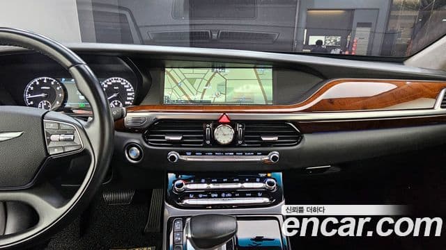 Genesis EQ900 Prestige, 2016 15