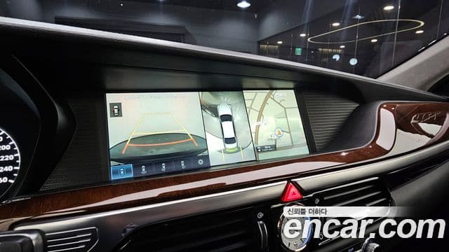 Genesis EQ900 Prestige, 2016 16