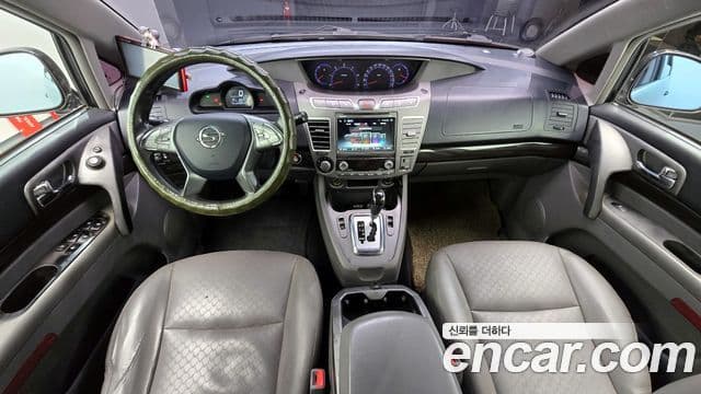 KG모빌리티(SsangYong) Korando 투리스모 4WD outdoor Edition 9인승, 2016 7