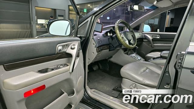 KG모빌리티(SsangYong) Korando 투리스모 4WD outdoor Edition 9인승, 2016 11