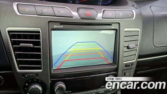 KG모빌리티(SsangYong) Korando 투리스모 4WD outdoor Edition 9인승, 2016 15