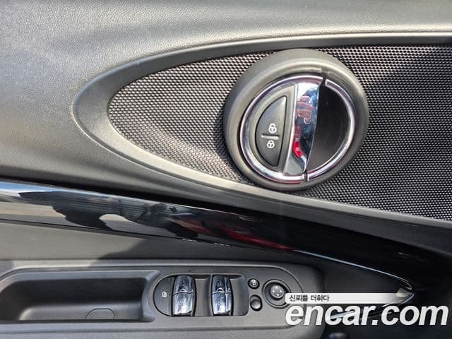 Mini Cooper 클럽맨 2세대, 2023 17