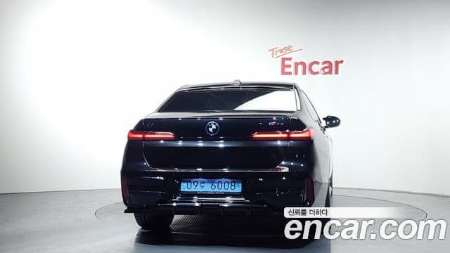 BMW i7 (G70), 2024 4