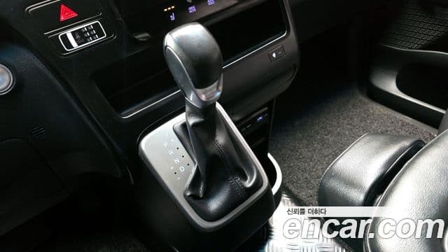 Hyundai Staria Modern, 2022 9