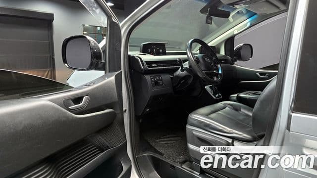 Hyundai Staria Modern, 2022 11